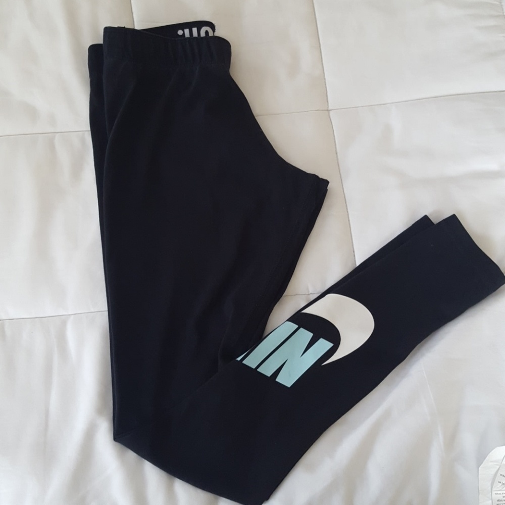 Nike leggings